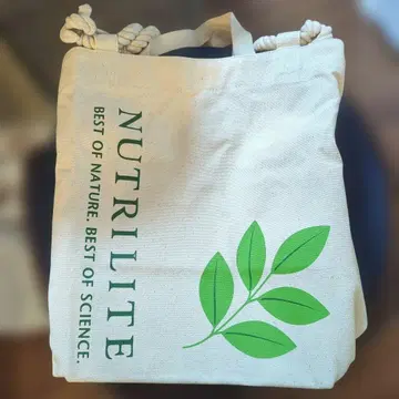 NUTRILITE 리프 디자인 토트백