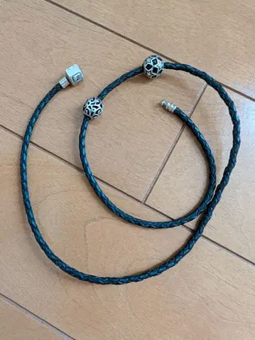 SWAROVSKI 가죽 팔찌/목걸이 실버 925 스완 각인