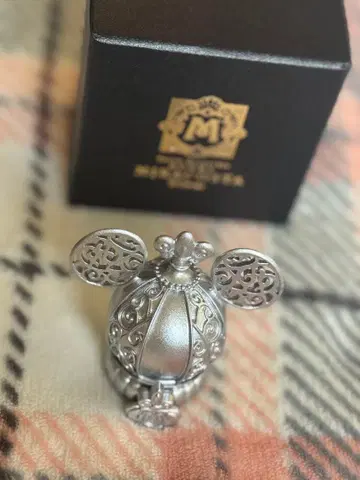 디즈니 미라코스타 왕관 페이퍼 웨이트