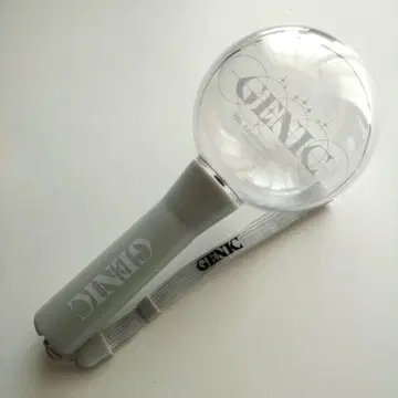 GENIC 5주년 기념 라이브 일본 무도관 응원봉