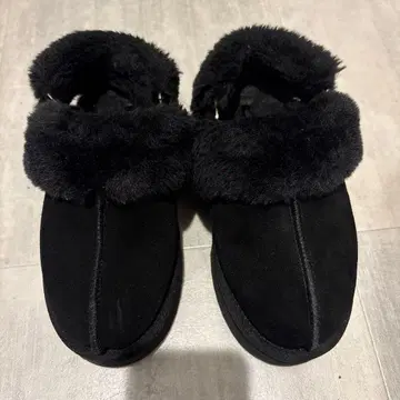 오리엔탈 트래픽 무스탕 2way 샌들