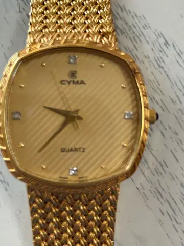 CYMA 골드 쿼츠 손목시계