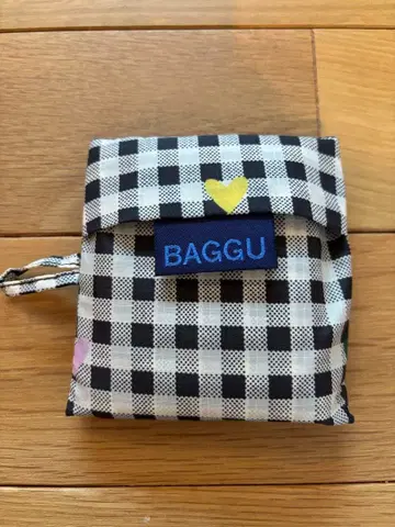 BAGGU 베이비 사이즈 체크 무늬 에코백