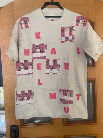 Karl Helmut 패치워크 T셔츠 베이지