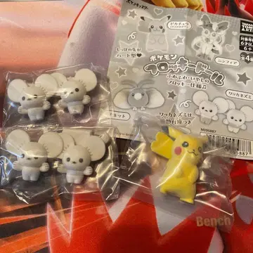 포켓몬 플로키 인형 와카네즈미 피카츄