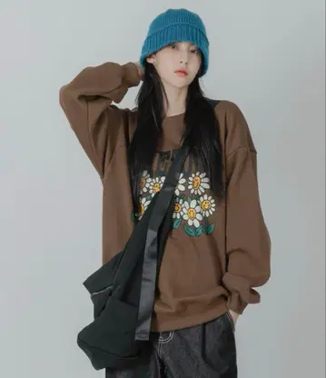 FOLLOWIN 지퍼 크로스백 블랙