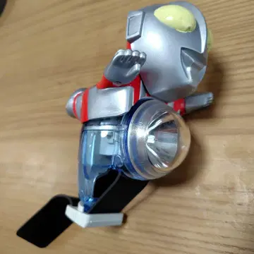 울트라맨 차린쿠루 자전거 라이트