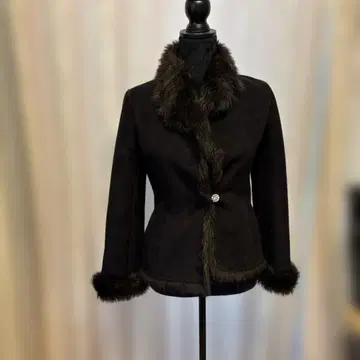 블랙 퍼(털) 부착 무스탕 코트