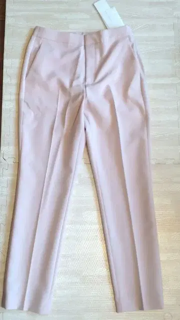엠프리미어 옅은 핑크 슬랙스 사이즈 36