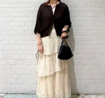 LOWRYSFARM 아지메 티어드 플리츠 스커트 아이보리 새상품급