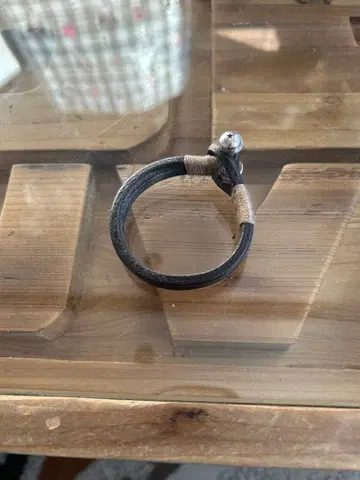 더치 레더 컴퍼니 팔찌