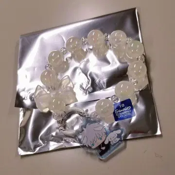 주술회전 산리오 콜라보 고죠 x 시나모롤