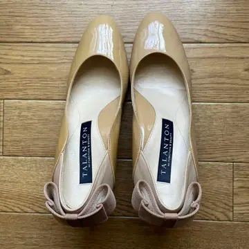 TALANTON 베이지 리본 포함 하이힐