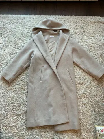 [ a.v.v ] 후드 부착 베이지/핑크 코트