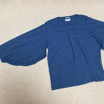 울 100% 티셔츠 네이비 컬러