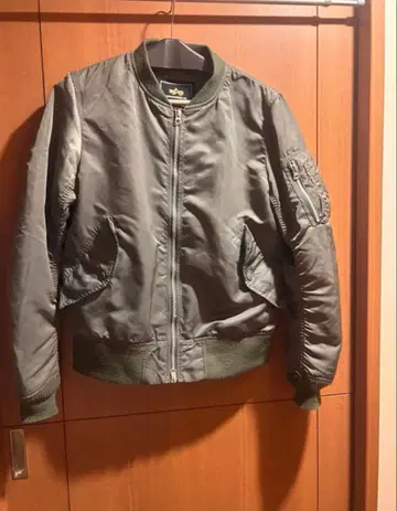 ALPHA INDUSTRIES MA-1 자켓 S 사이즈 올리브 그린