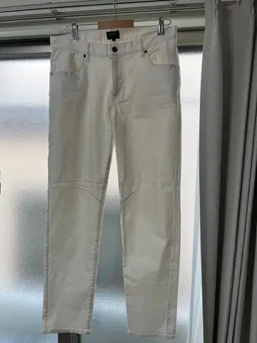 BEAMS HEART 화이트 스트레이트 데님 L