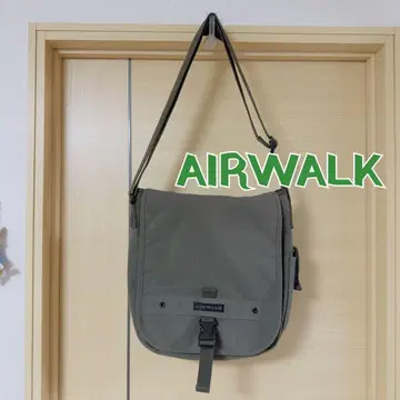 AIRWALK 숄더백 카키색