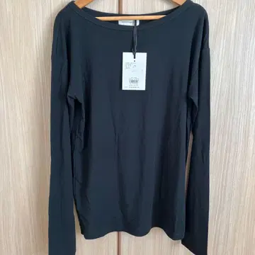 택 포함 미사용 새상품 이번 시즌 보트넥 소프트 풀오버 블랙