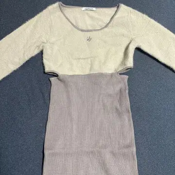 LIP SERVICE 페더 바이컬러 리브 니트 원피스