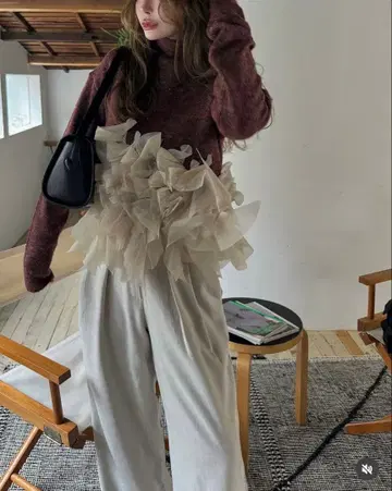 [ 즉시 완판템 ] 프릴 니트 [ willfully ]