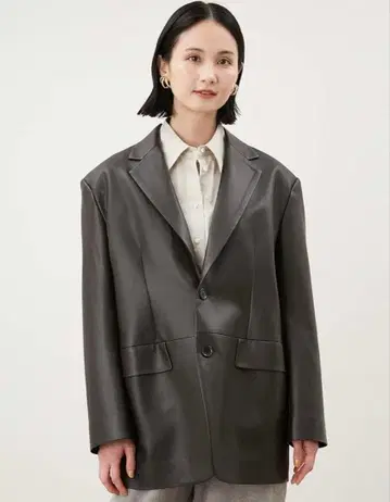 mila owen(미라 오웬) 인조 가죽 오버 사이즈 자켓