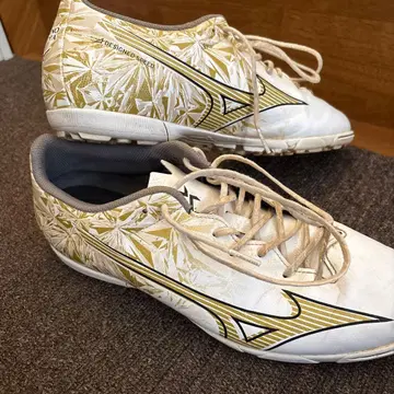 MIZUNO ALPHA 축구화 화이트/골드