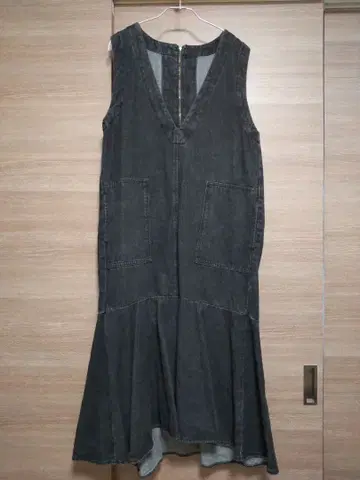 그레디 브릴리언트 데님 원피스 밑단 플레어 블랙 머메이드