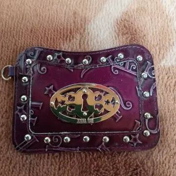 ANNA SUI 스터드 부착 패스 케이스 퍼플