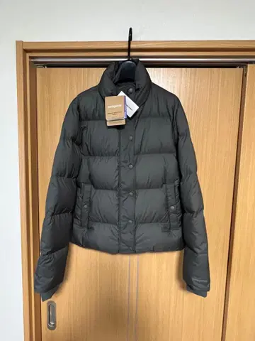 파타고니아 여성용 사일런트 다운 자켓