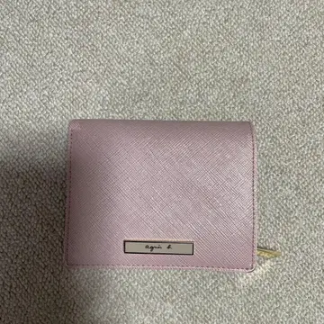 Agnes b. 핑크 접이식 지갑