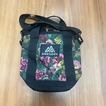 GREGORY 플라워 패턴 숄더백