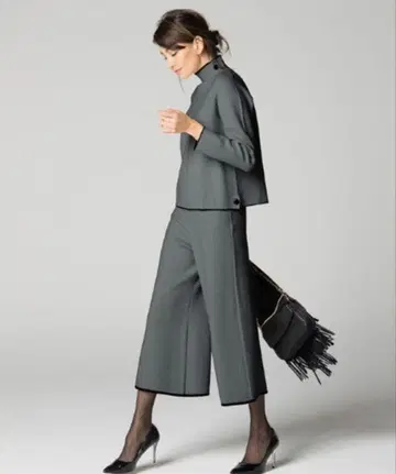 그레이 하이넥 팬츠 셋업