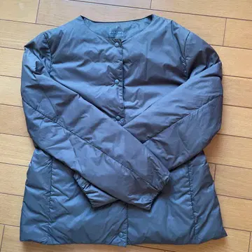 무인양품 그레이 다운 자켓 버튼 포함