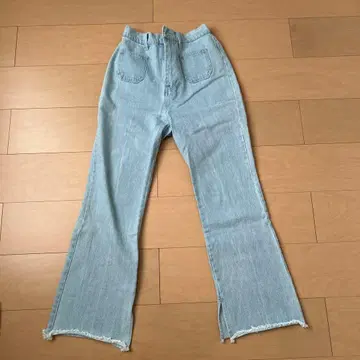 나이스 클랍 라이트 블루 부츠컷 데님 M 사이즈