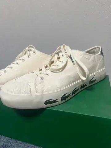 LACOSTE 캔버스 스니커즈 화이트