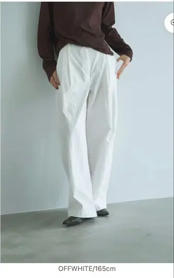 MARJOUR 화이트 턱 와이드 팬츠 M 사이즈