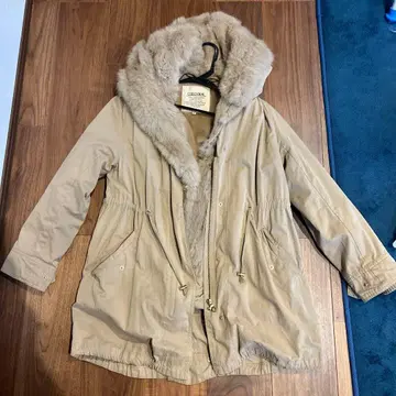 cocodeal 베이지 퍼 포함 모즈 코트 코코딜