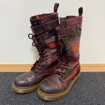 닥터마틴 트라이엄프 14홀 가죽 절개 롱 UK4