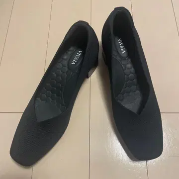 VIVAIA 블랙 하이힐 펌프스