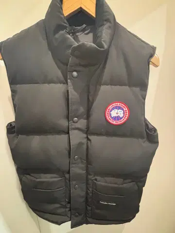 Canada Goose 블랙 다운 베스트 XS/TP