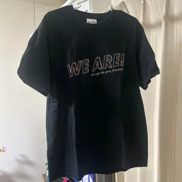 WE ARE! 티셔츠 블랙