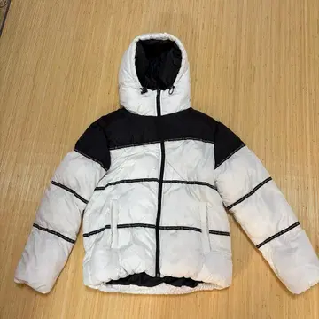 후드 부착 스트라이프 디자인 다운 자켓