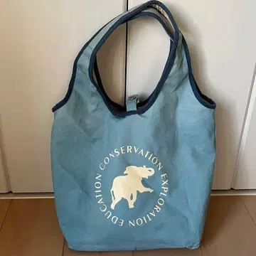 헌팅월드 보르네오 차리티 리버서블 토트백 로고