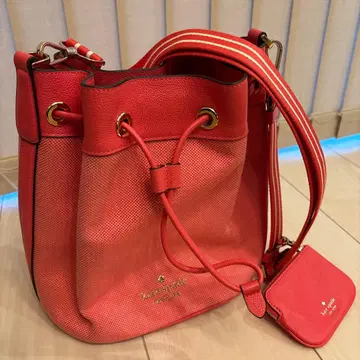 케이트 스페이드 코랄 핑크 버킷 백