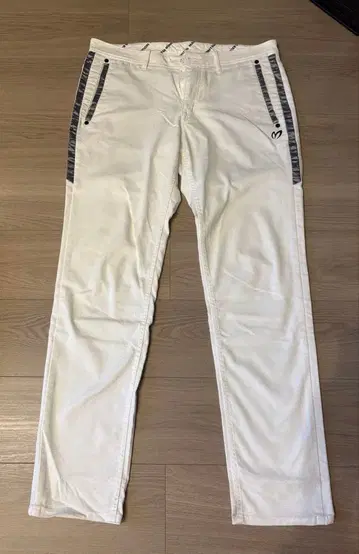 화이트 스트라이프 포켓 팬츠 사이즈 5