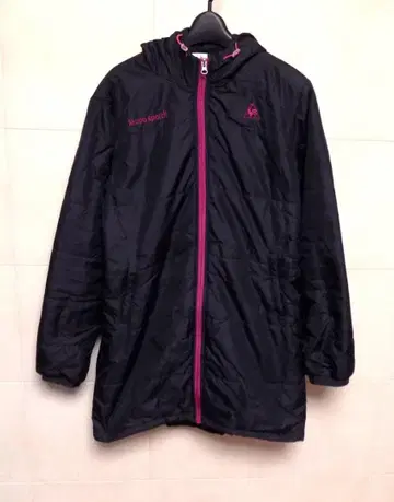 르꼬끄 블랙 후드 부착 충전솜 벤치 코트 L