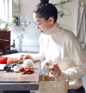 미사용 J.S.luxe C/Si/Ca 텐셀 터틀넥