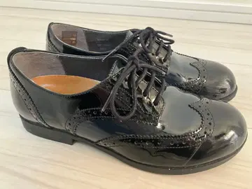 [ 12/30까지 ] BIRKENSTOCK 에나멜 드레스 신발 36