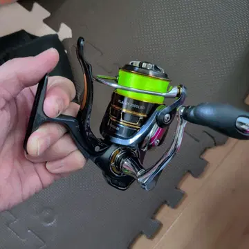 다이와 플레이소 2500LBD 레버 브레이크